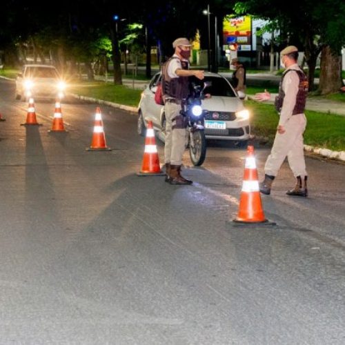 Toque de recolher é prorrogado até 1º de junho em toda a Bahia