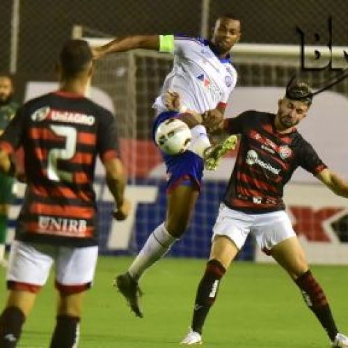 Vitória e Bahia empatam o clássico Ba-Vi no Barradão pelo Campeonato Baiano