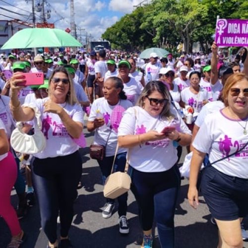 Em Feira de Santana, mulheres vão às ruas na 2ª Caminhada em Combate à violência contra a Mulher