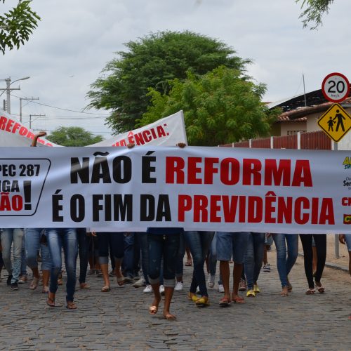 APLB E SISPUM convocam servidores para Greve Geral nesta sexta-feira, 28, em Riachão do Jacuípe