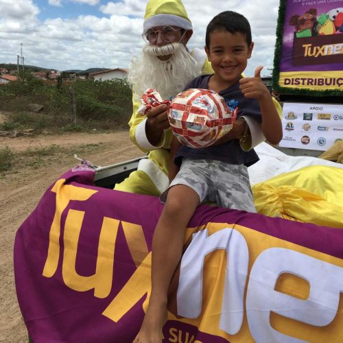 Tux Net mantém tradição de Natal Solidário com distribuição de presentes