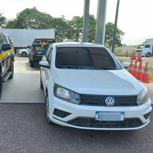 Motorista por aplicativo é detido na BR-324 trafegando com carro adulterado