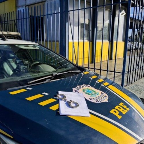 Homem é preso por importunação sexual a adolescente em ônibus na BR-101