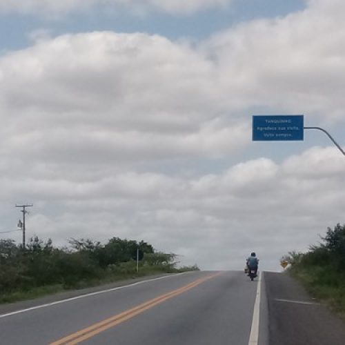 Ônibus com universitários de Ichu é assaltado em Tanquinho